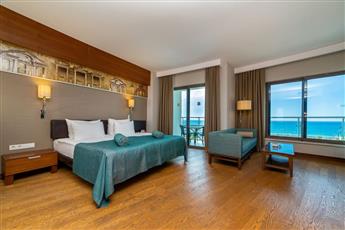 Commodore Elite Suites & Spa 5*