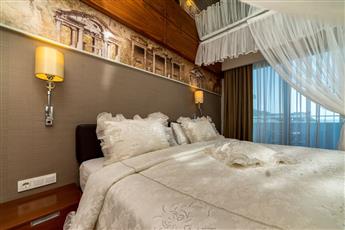 Commodore Elite Suites & Spa 5*