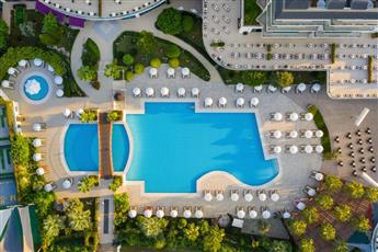Commodore Elite Suites & Spa - Adults Only 18+