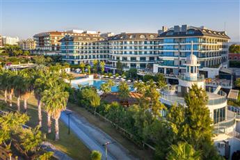 Commodore Elite Suites & Spa (Adults Only 18+)