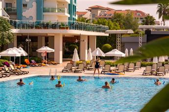 Commodore Elite Suites & Spa (Adults Only 18+)