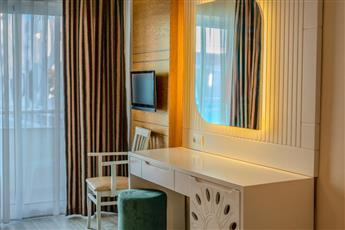 Concordia Celes Hotel
