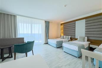 Concordia Celes Hotel