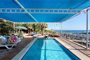 Concordia Celes Hotel