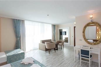 Concordia Celes Hotel