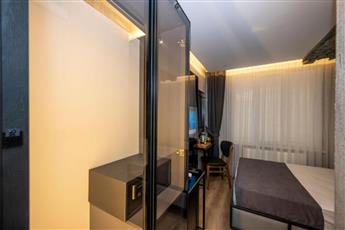 Continental Airport Hotel