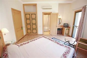 Costa 3S Beach Hotel 4*