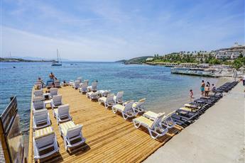 Costa Luvi Hotel