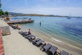Costa Luvi Hotel