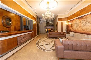 Crestium Prime Square Hotel 4*