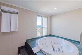 Crowne Plaza Antalya By IHG 5*