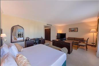 Crowne Plaza Antalya By IHG 5*