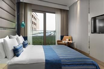 Crowne Plaza Istanbul Florya 5*