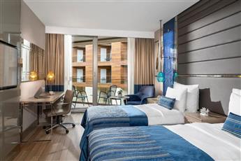 Crowne Plaza Istanbul Florya 5*