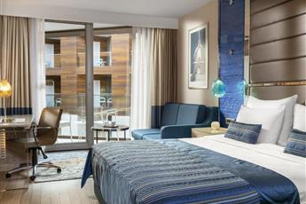 Crowne Plaza Istanbul Florya 5*