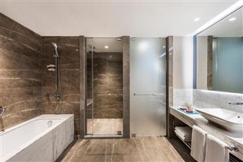 Crowne Plaza Istanbul Florya 5*