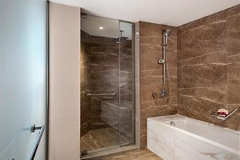 Crowne Plaza Istanbul Florya 5*