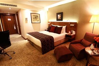 Crowne Plaza Istanbul Harbiye 5*