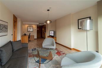 Crowne Plaza Istanbul Harbiye 5*