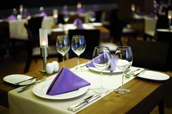 Crowne Plaza Istanbul Harbiye 5*