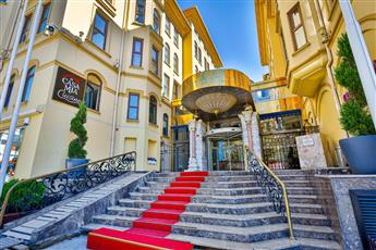 Crowne Plaza Istanbul Old City by IHG
