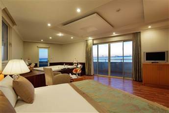 Crystal Admiral Resort Suites & Spa 5*