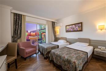 Crystal Aura Beach Resort & Spa 5*