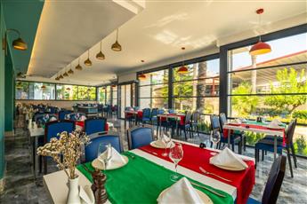 Crystal Aura Beach Resort & Spa 5*