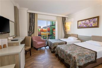 Crystal Aura Beach Resort & Spa 5*