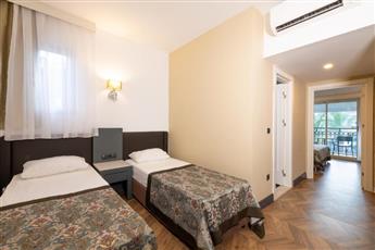 Crystal Aura Beach Resort & Spa 5*