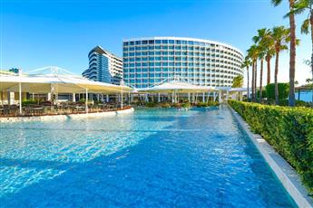 Crystal Centro Pearl Collection
