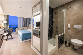Crystal Centro Pearl Collection