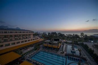 Crystal De Luxe Resort & Spa 5*