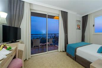 Crystal Family Resort & Spa 5*
