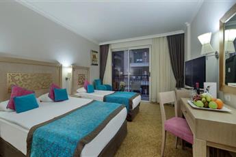 Crystal Family Resort & Spa 5*
