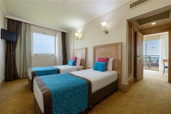 Crystal Family Resort & Spa 5*