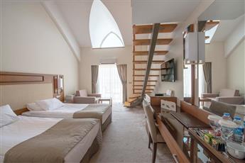 Crystal Prestige Pearl Collection 5*