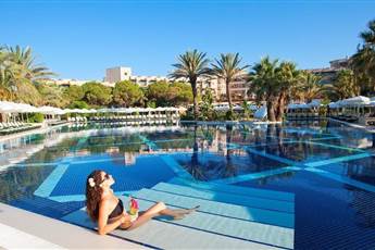 Crystal Tat Beach Golf Resort & Spa 5*