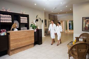 Crystal Tat Beach Golf Resort & Spa 5*