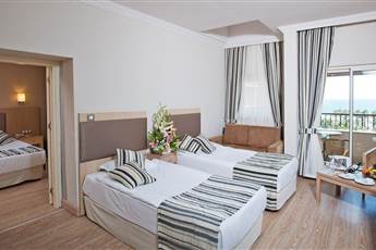 Crystal Tat Beach Golf Resort & Spa 5*