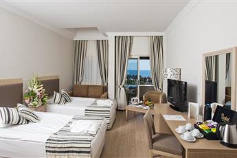 Crystal Tat Beach Pearl Collection 5*