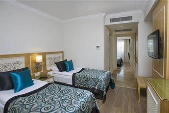 Crystal Waterworld Resort & Spa 5*