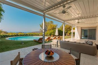 D Maris Bay