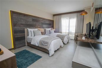 D+ Seya Beach Hotel