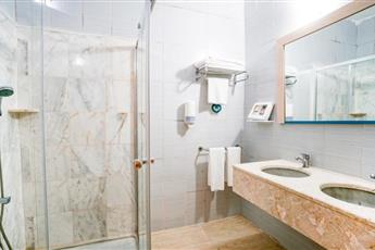 Daima Biz Hotel