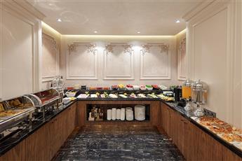 Danis Hotel
