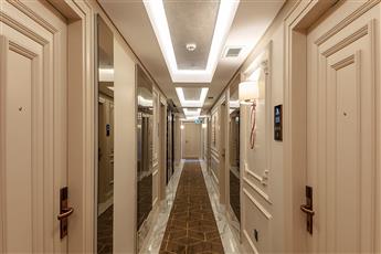 Danis Hotel