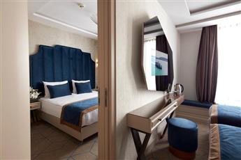Danis Hotel