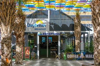 Days Inn by Wyndham Alanya 4*