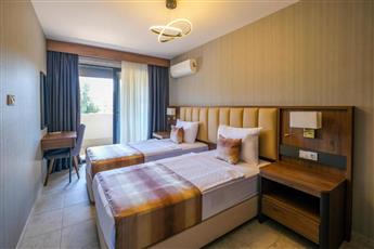 Days Inn by Wyndham Alanya 4*